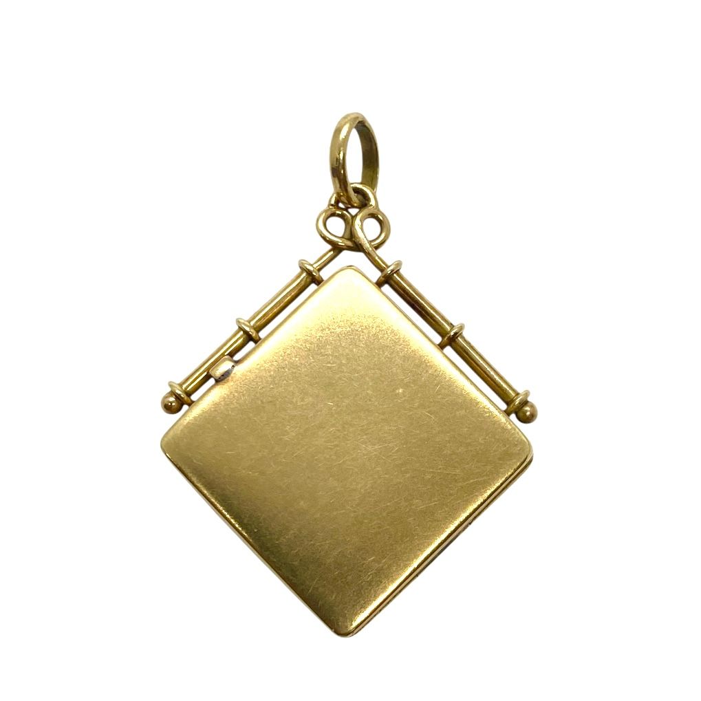 Vintage Locket in Gold