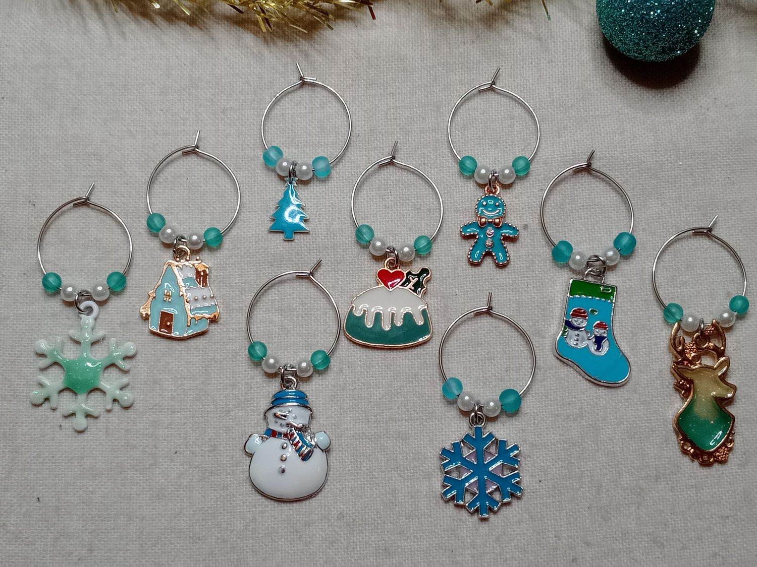 AQUA Christmas wine glass or cup markers