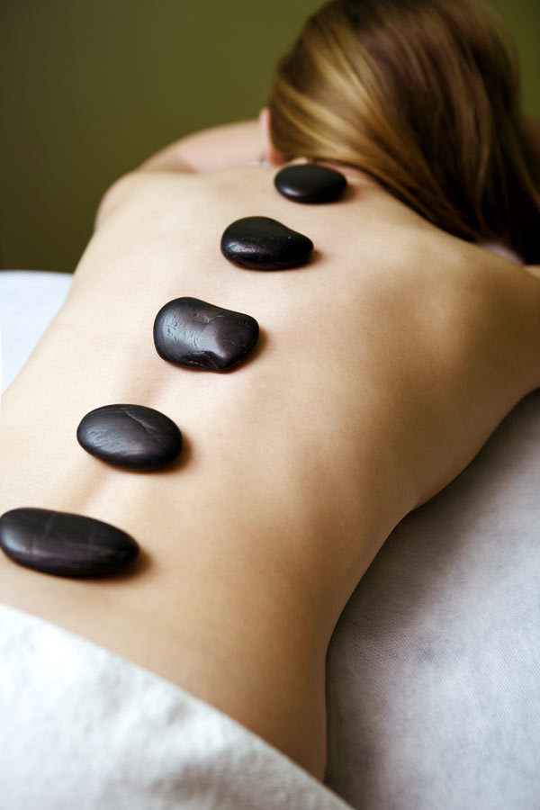 Massage aux Pierres Chaudes