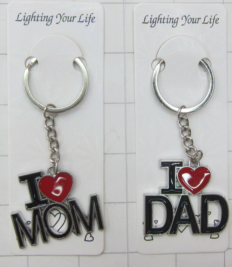 I (HEART)&quot; MOM &amp; DAD KEYCHAINS