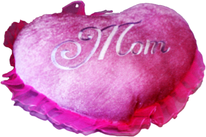 MOM HEART PILLOW