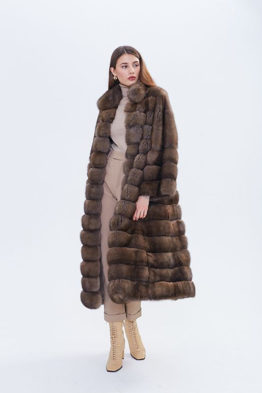 Exquisite Russian Sable Fur Coat – A Masterpiece of Luxury
