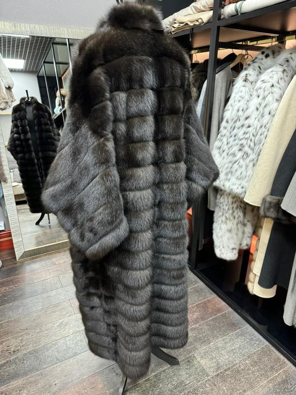 Luxurious Russian Sable Fur Coat: Embrace Opulence and Elegance