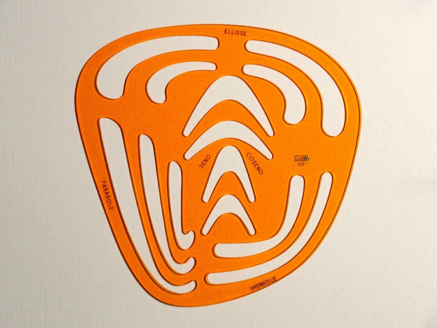 Maschera disegno “curve” Vibo 357