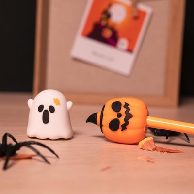 Temperamatite “Spooky Scribble” Colourbook