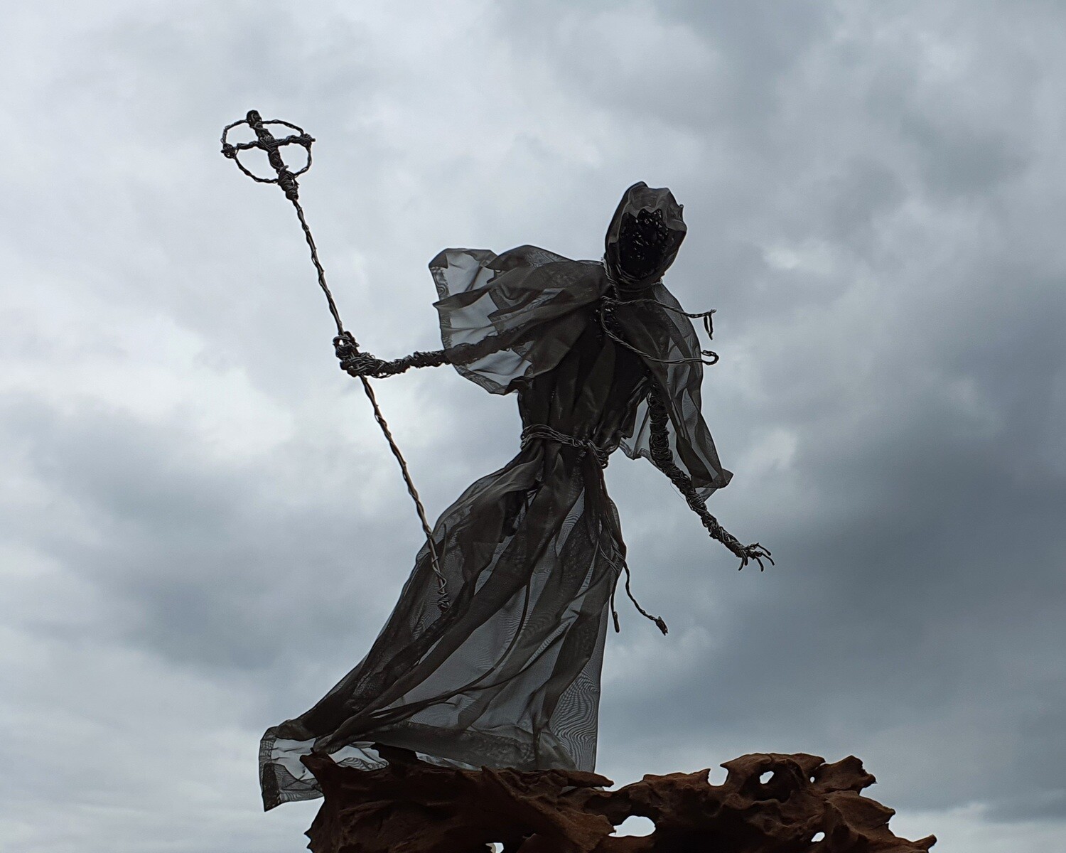 *SALE* WEBSITE EXCLUSIVE REDUCTION Metal Wraith sculpture / Wire Sculpture / Wraith