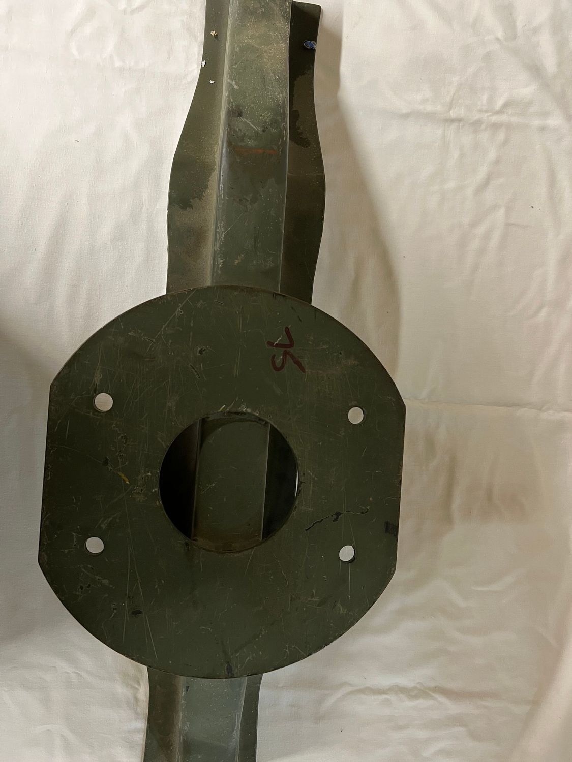 Middle Crossmember with Machine Gun Mount