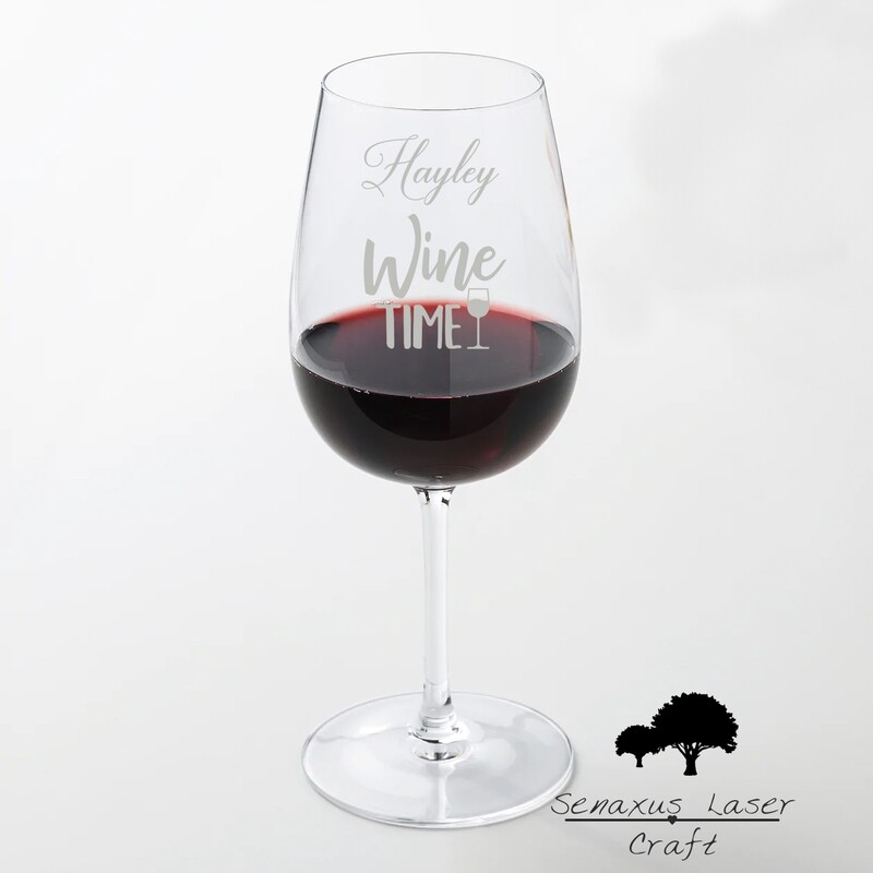 Fun Personalised &quot;Wine Time&quot; Large 49cl wine glass glass. Great Birthday and Christmas Gift for a Friend or loved one. WGB71