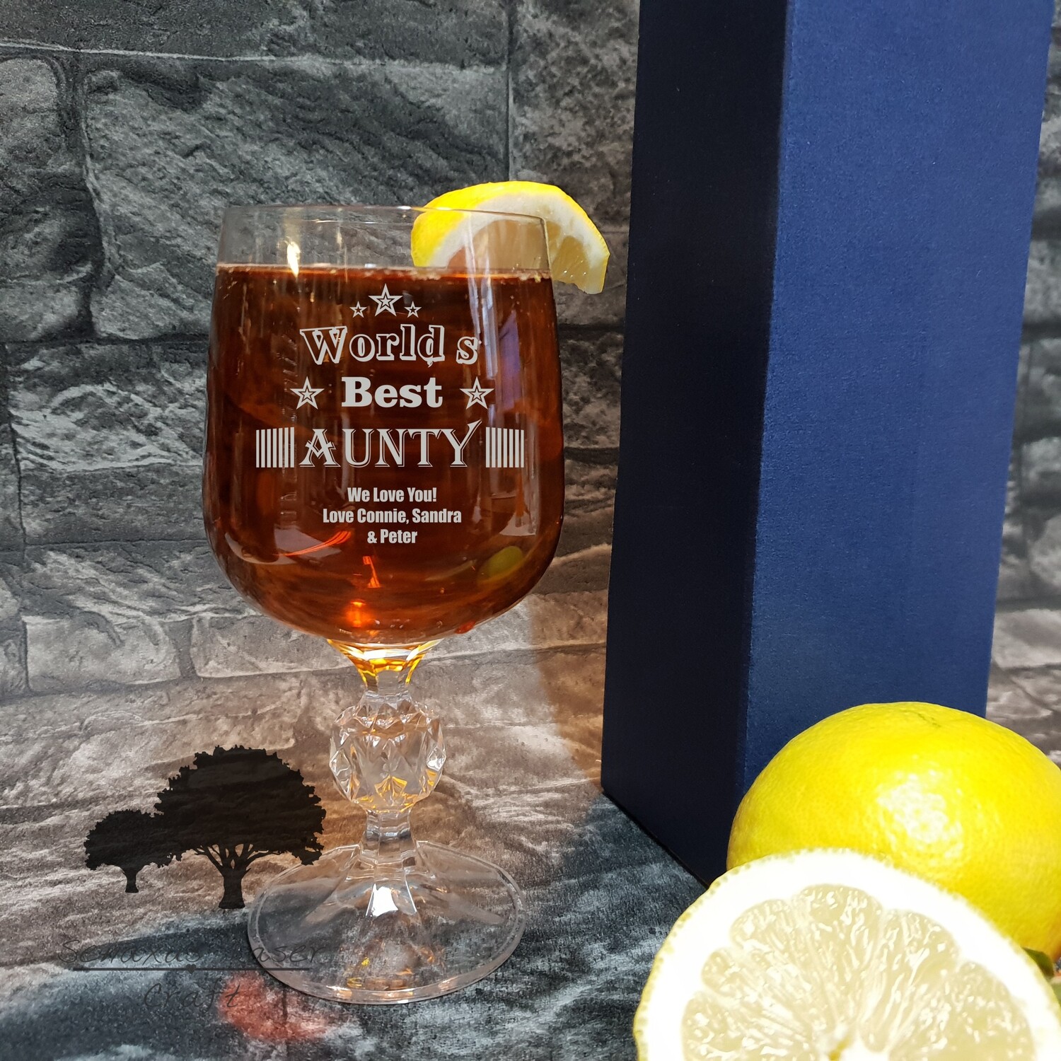 Unique Personalised Worlds Best Aunty, Grandma, Mum Design Glass small wine glass. Great Birthday, Wedding or Christmas Gift for a Friend or loved one.