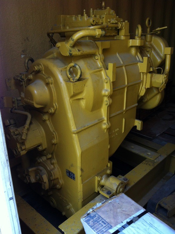 Komatsu WA500-1 Transmission