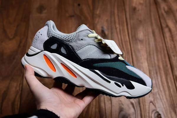 yeezy 700 v2 static stockx