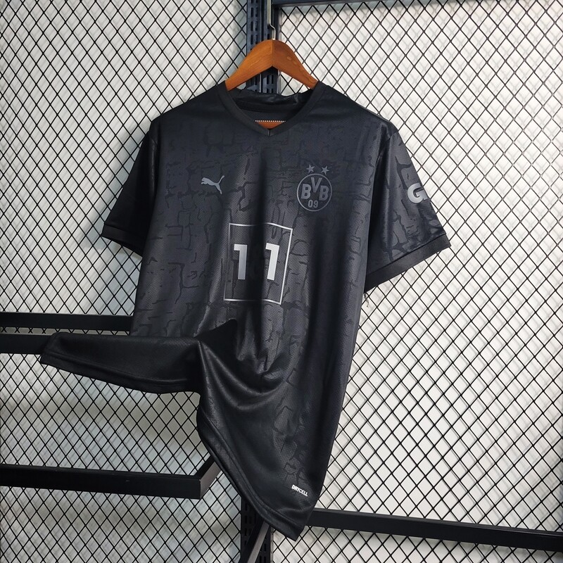 Camisa Borussia Dortmund Special Blackout 20232024 Puma