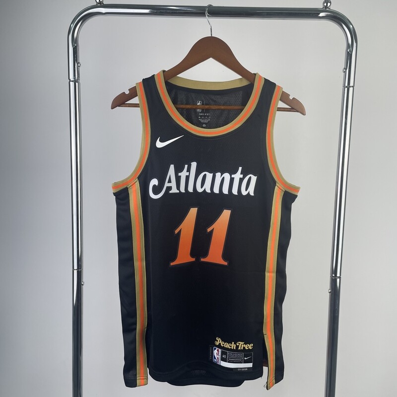 Regata Atlanta Hawks NBA 2023 Nike City Edition Swingman 11 Trae Young Masculina