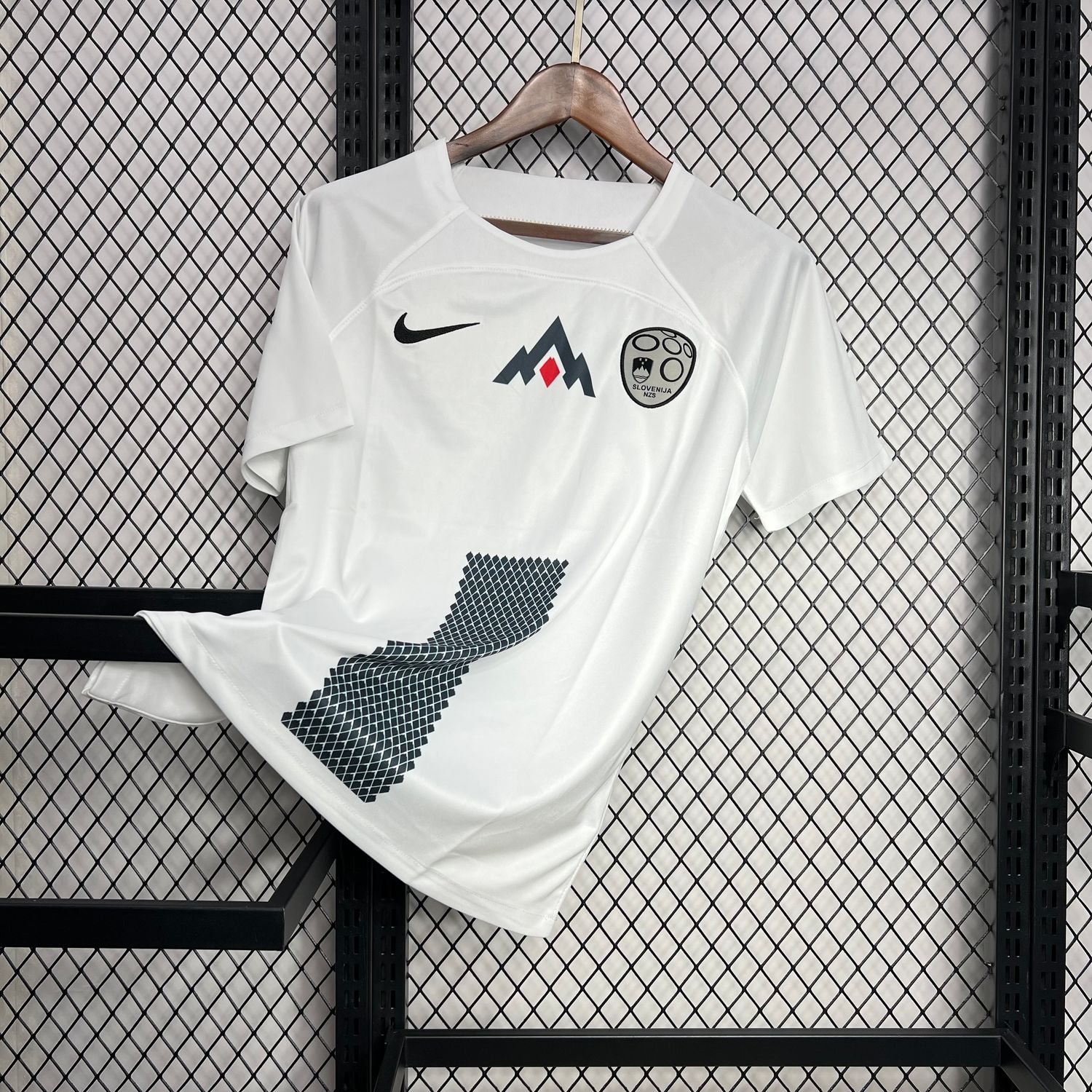 Camisa Eslovênia 2024/2025 Home Eurocopa