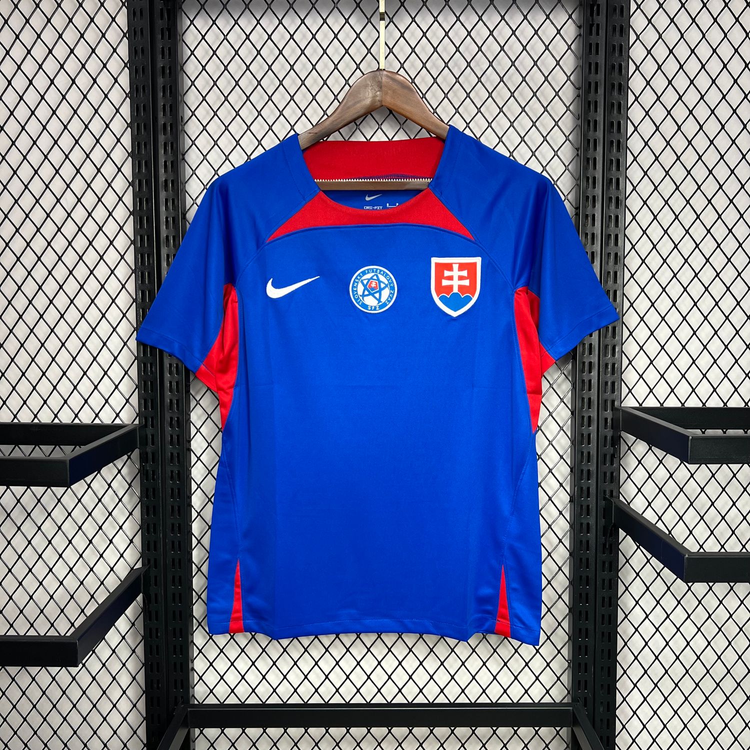 Camisa  Seleção da  Eslováquia 2024/2025 Eurocopa