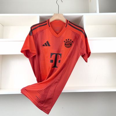 Camisa Bayern de Munique I 2054/2025 - Masculina