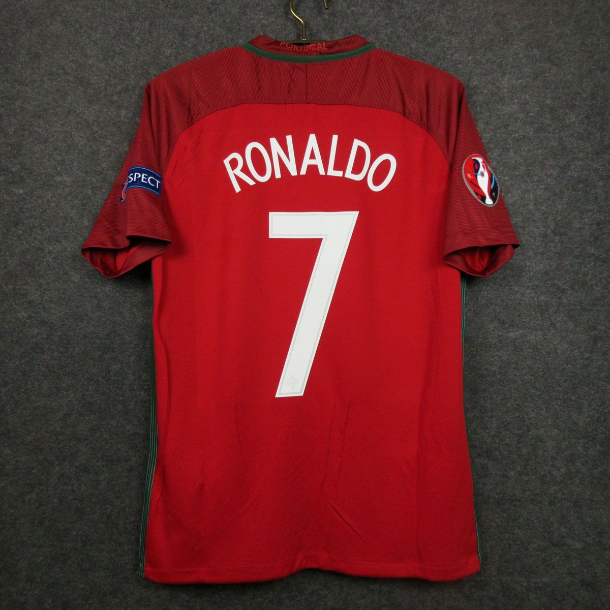 Camisa Retrô Portugal 2016 Home Ronaldo 7 + Patch