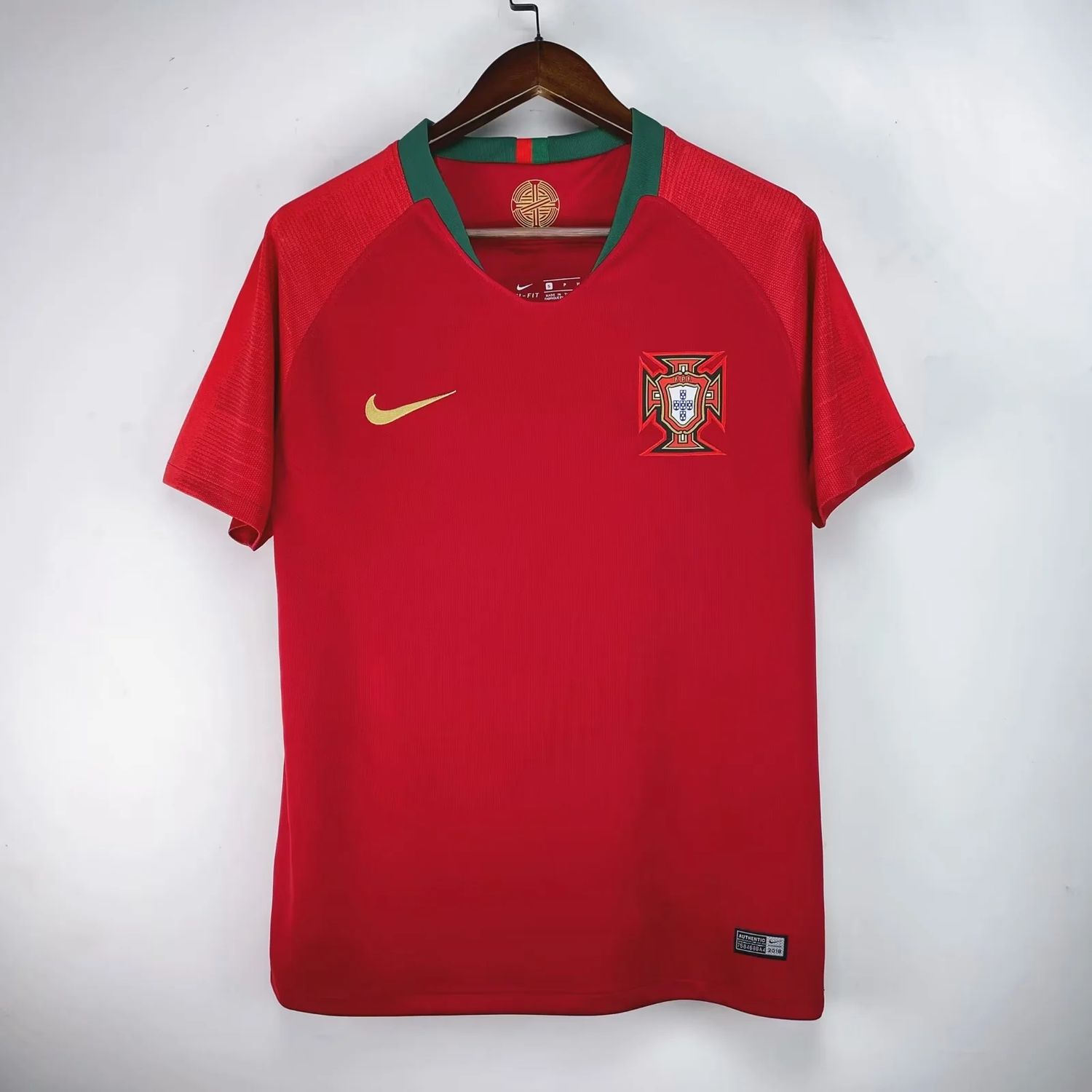 Camisa Retrô Portugal 2018 Home