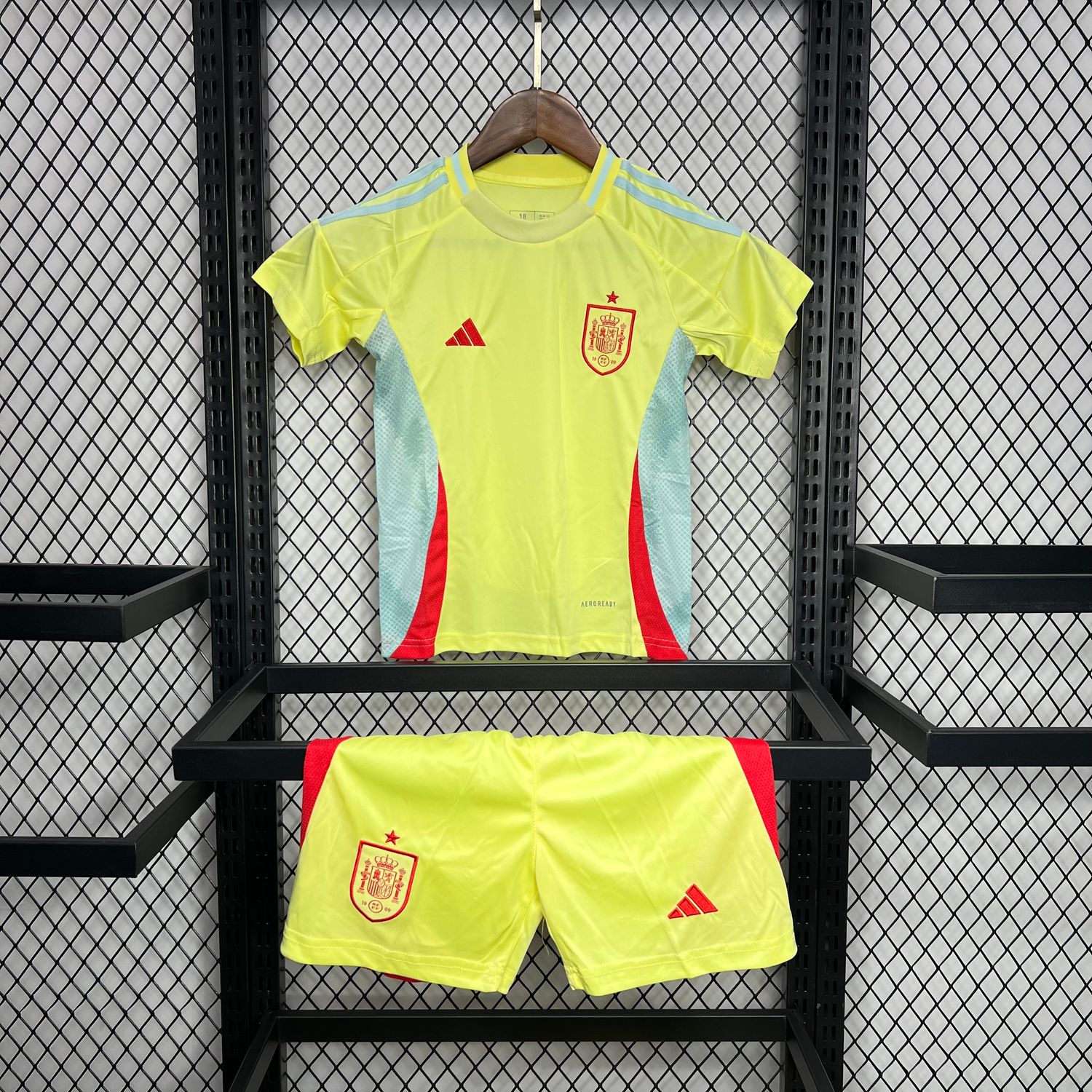 Kit Camisa  Infantil Espanha 2024/2025 + Short