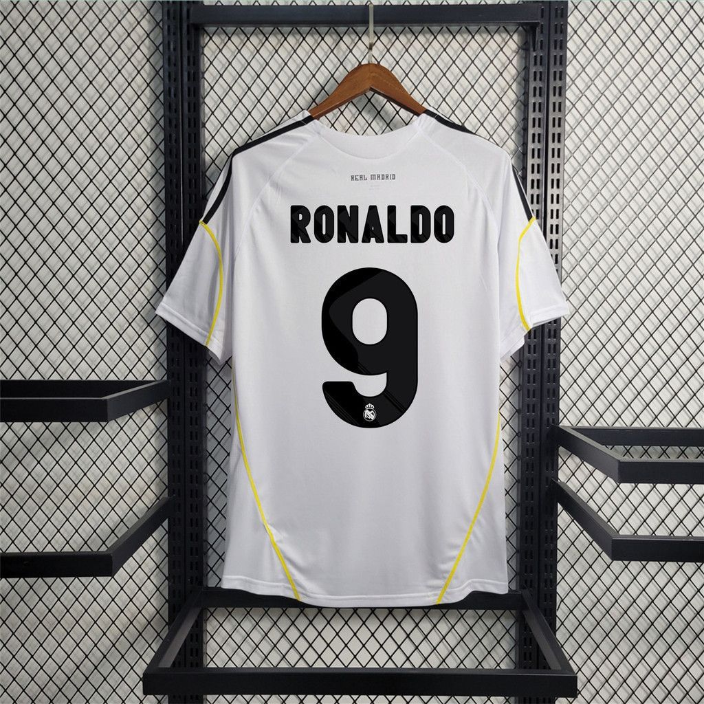 Camisa  Retrô Real Madrid 2009-2010 - RONALDO