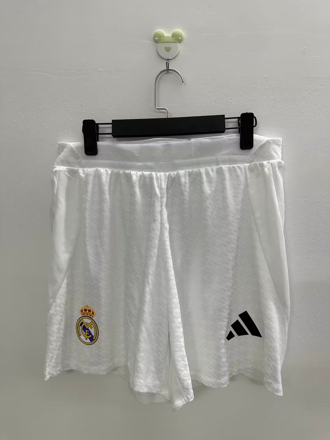 Calção 1 do Real Madrid 2024/25 adidas - Masculino Versão Jogador