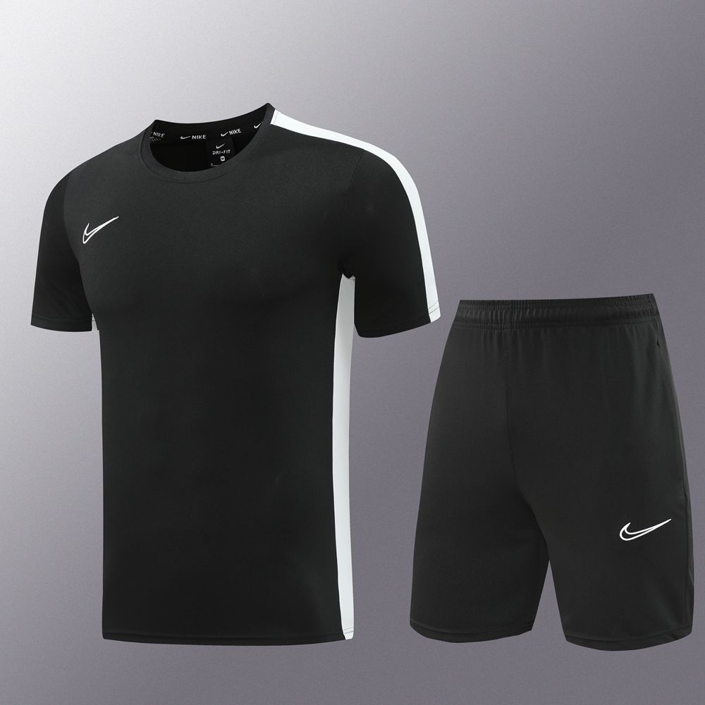 Kit Camiseta Nike +Short