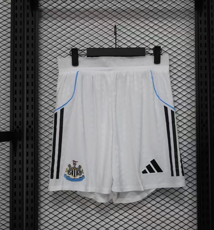 Short Newcastle 2025/2026 Versão Jogador