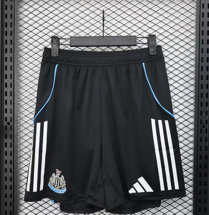 Short Newcastle 2025/2026 Versão Jogador