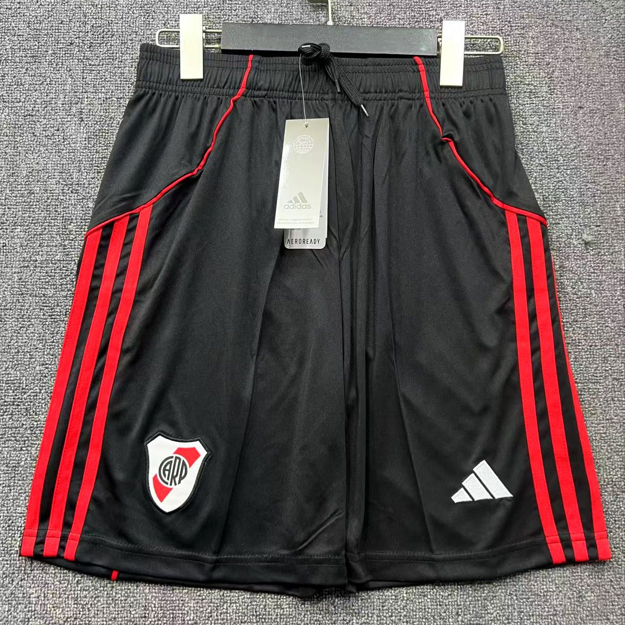Calção River Plate Adidas 2025/2026