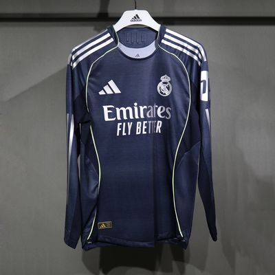 Camisa Real Madrid 2025/2026 Manga Longa Jogador