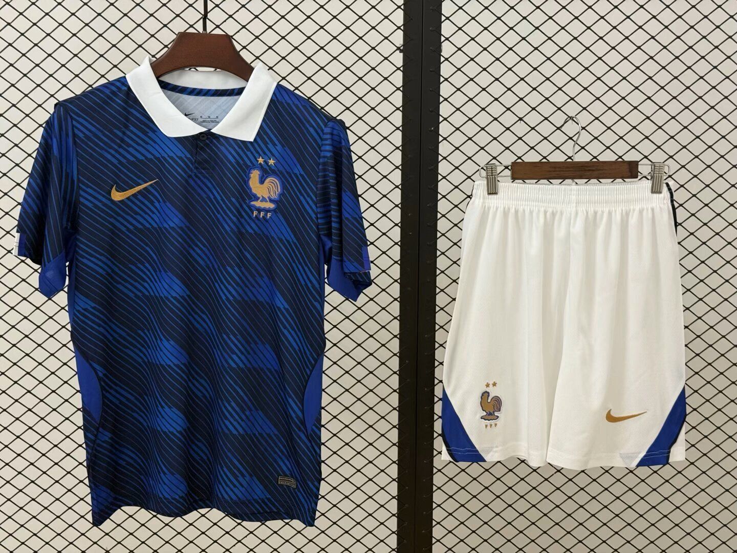 kit Camisa Seleção França 2026/27 Infantil Copa do Mundo kit Camisa Seleção França 2026/27 Infantil Copa do Mundo