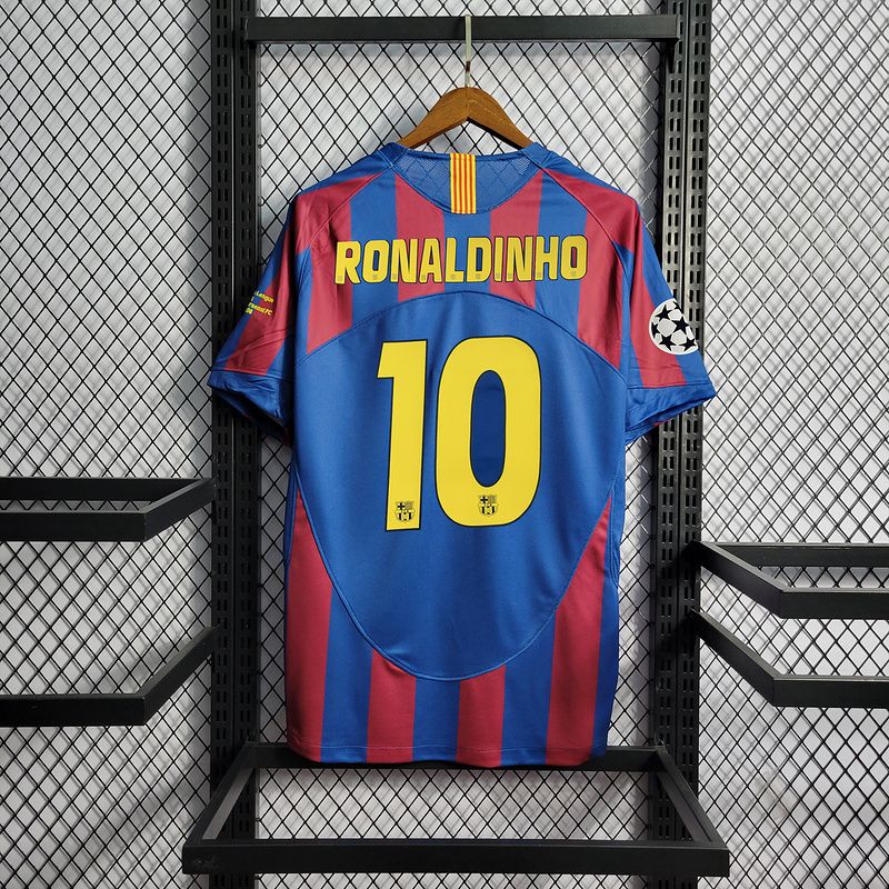 Camisa Barcelona Home 2005 - 2006 Ronaldinho Camisa Barcelona Home 2005 - 2006 Ronaldinho
