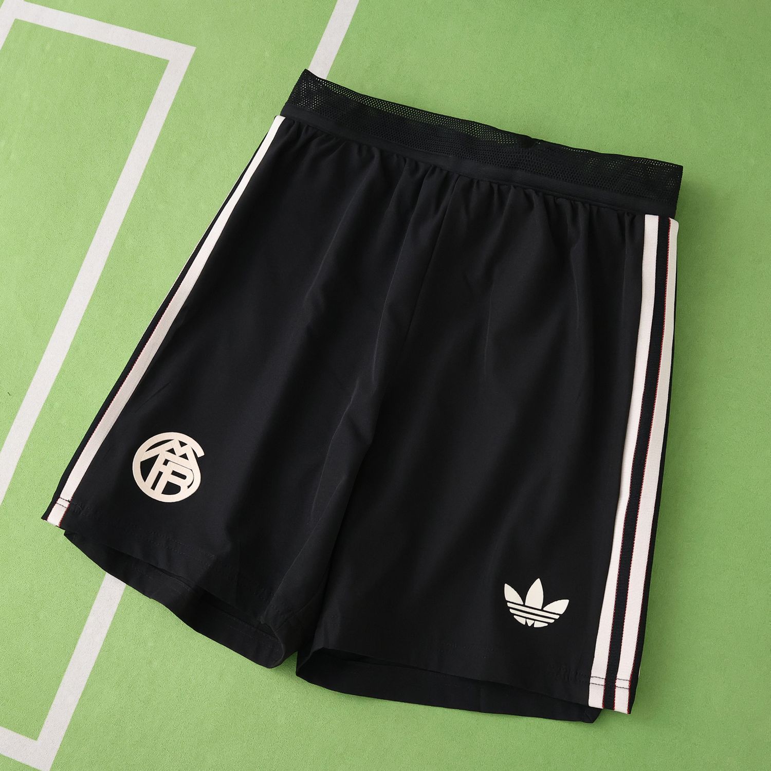 Short Bayern de Munique 2025/2026 Versão Jogador Short Bayern de Munique 2025/2026 Versão Jogador