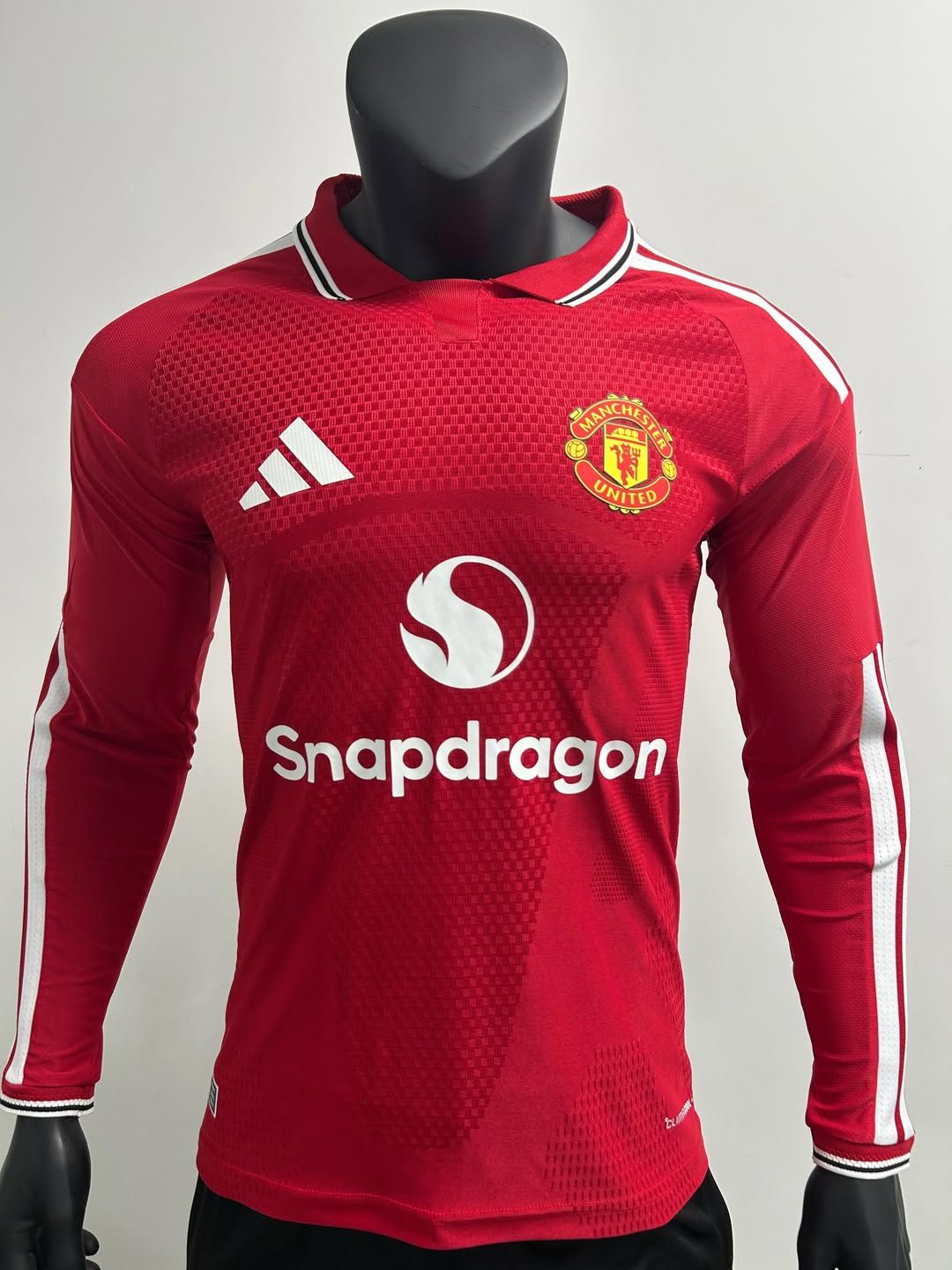 Camisa Manchester United 2026-2027 Manga Longa Versão Jogador Camisa Manchester United 2026-2027 Manga Longa Versão Jogador