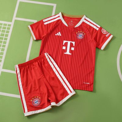 Kit Infantil Bayern de Munique I 2026/2027 Camisa + Short Kit Infantil Bayern de Munique I 2026/2027 Camisa + Short