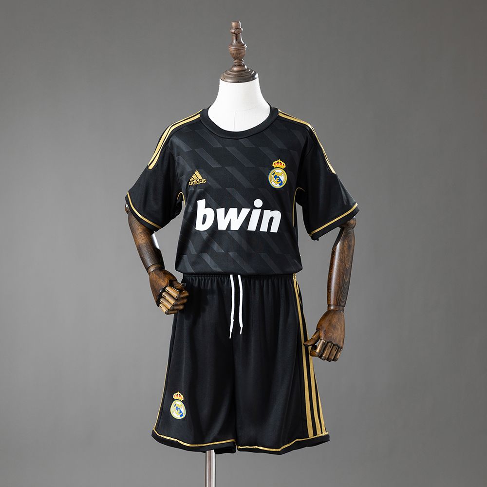 kit Camisa Kids Retro Real Madrid 2011/2012 kit Camisa Kids Retro Real Madrid 2011/2012