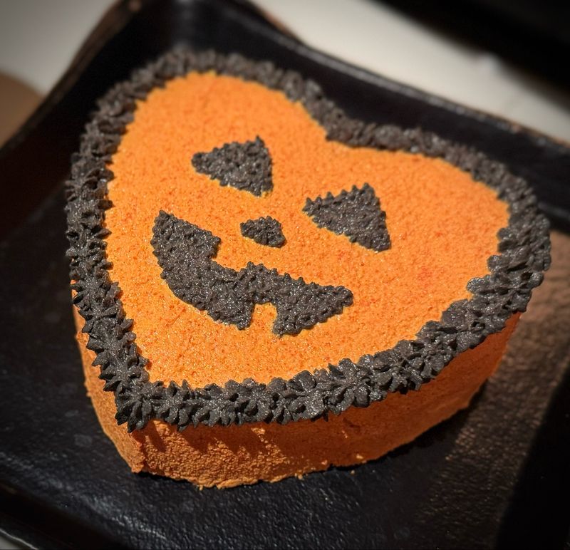 Halloween Heart Cake - Pumpkin!