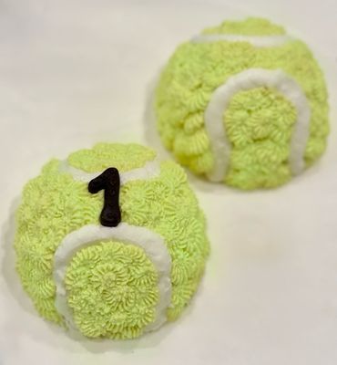 Ball Poochcakes (3 sets of 2 cupcakes)
