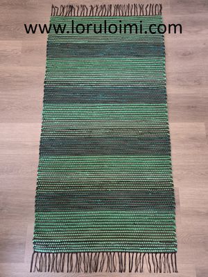 Smaragdinvihreä-matto