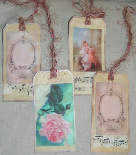 Vintage Style Tags Set of 4