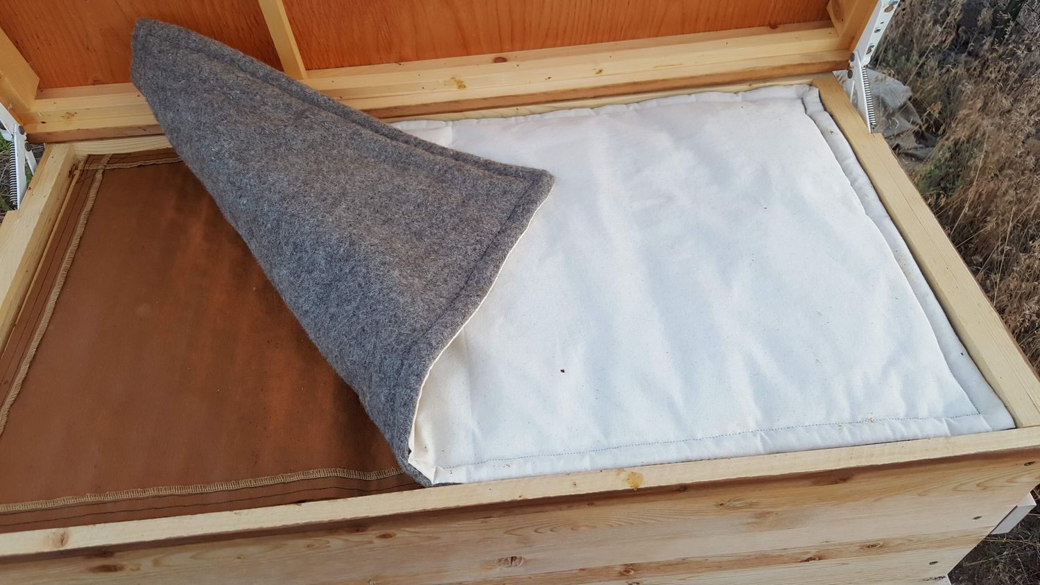 LOKI Triple-Layer Wool Blanket