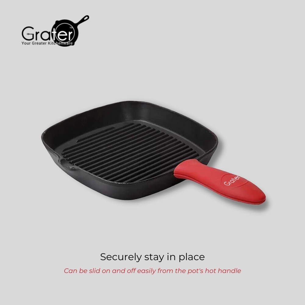 Greater Goods 12” Cast Iron Skillet, Silicone Handle, and Chainmail Sc