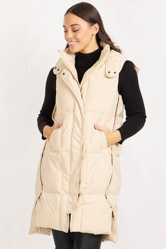 Woodlands Long Puffer Vest - Sand