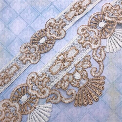 Lace 72 - Blue Fern Studios Seaside Cottage (Classic Blue)