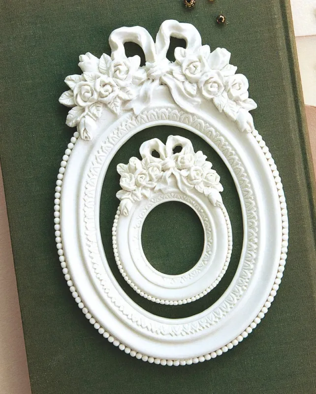 Montchamp Imperial Frame - Memory Hardware Resin Frames