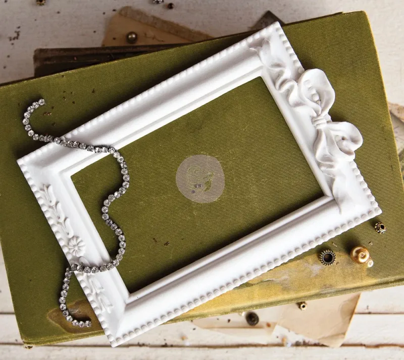 Marseille Grand Frame - Memory Hardware Resin Frames