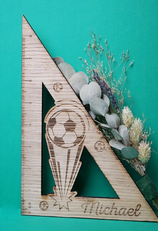 Dreiecklineal Fußball