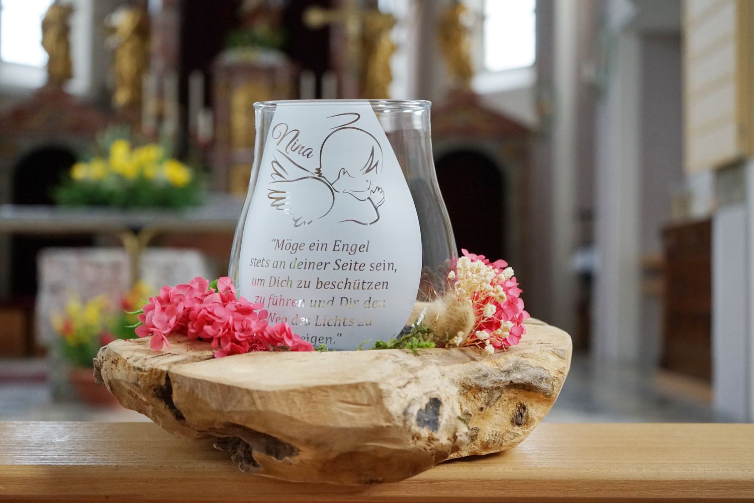 Windlicht in Teakholzschale