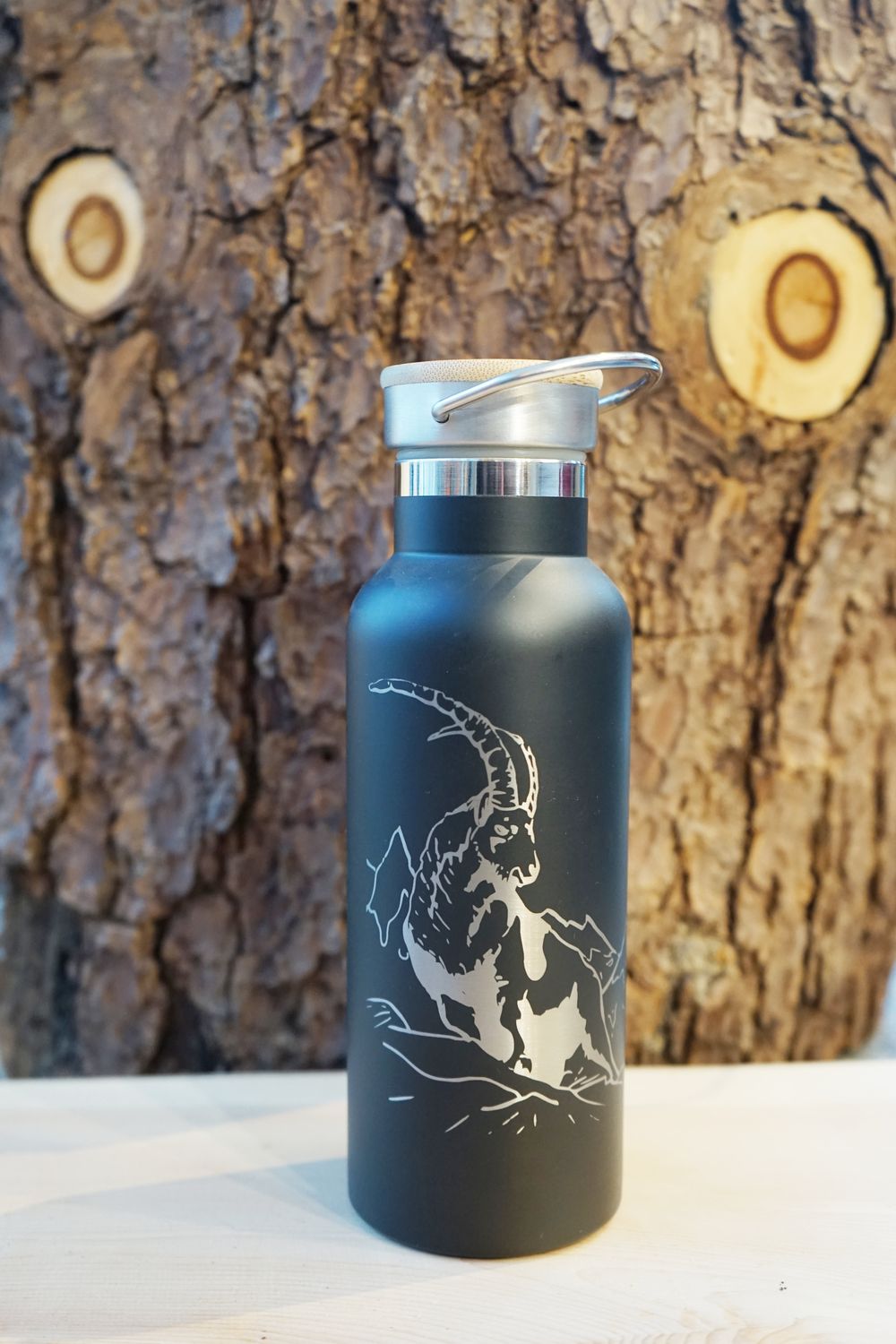 Thermosflasche ,,Hirsch,,