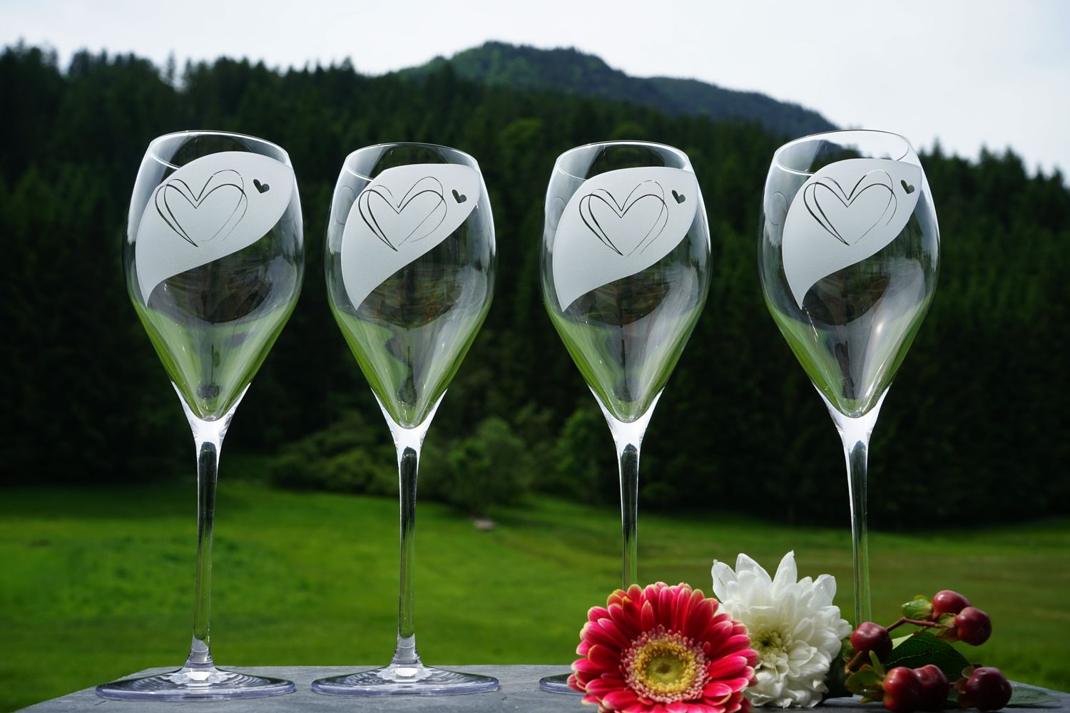 vierteiliges Sektglas-Set Herz